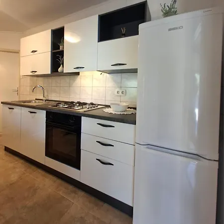 Charming Olive Tree House With Pool - Pet Friendly Šišan